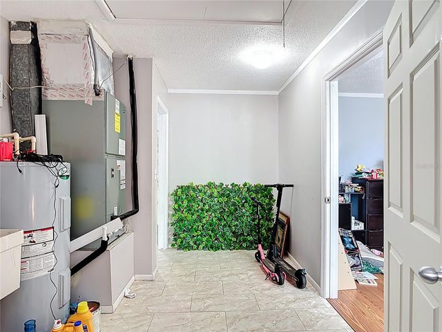 1144 PINELAND AVENUE, Venice, FL 34285