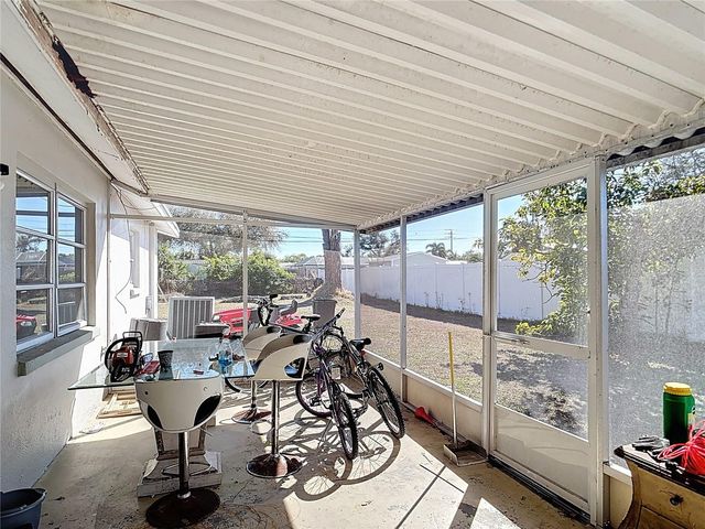 1144 PINELAND AVENUE, Venice, FL 34285