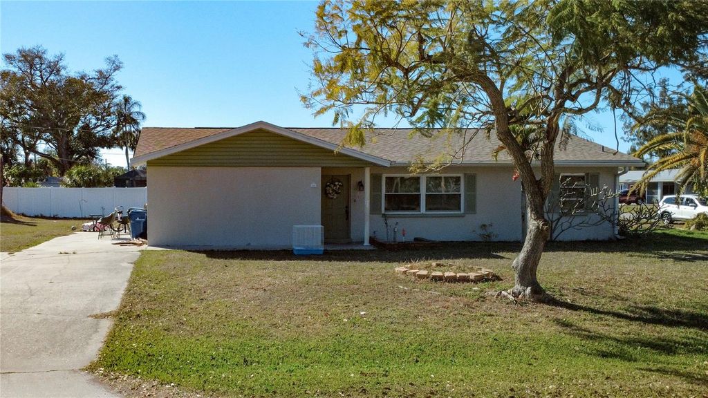 1144 PINELAND AVENUE, Venice, FL 34285
