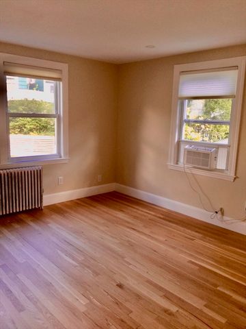 16 Hobbs Road 1, Medford, MA 02155