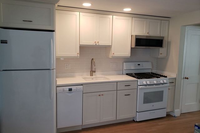 16 Hobbs Road 1, Medford, MA 02155
