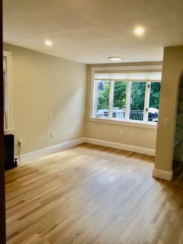 16 Hobbs Road 1, Medford, MA 02155