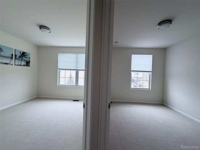 44561 GWINNETT Loop, Novi, MI 48377
