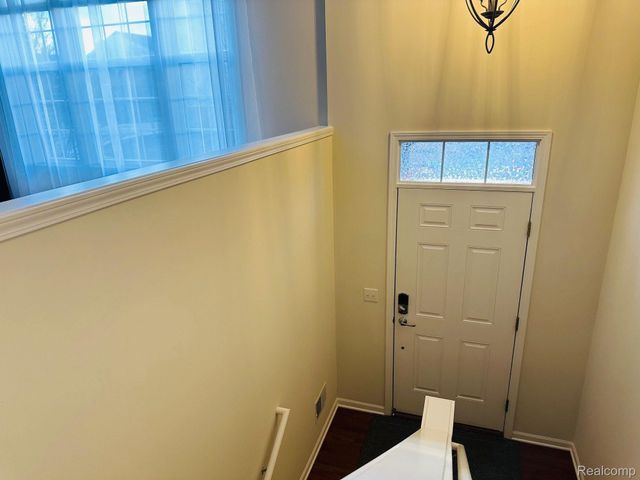 44561 GWINNETT Loop, Novi, MI 48377