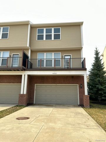 44561 GWINNETT Loop, Novi, MI 48377