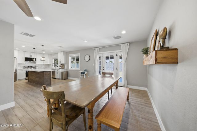 4420 W CHOLLA Street, Glendale, AZ 85304