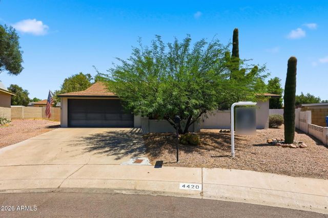 4420 W CHOLLA Street, Glendale, AZ 85304