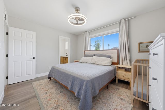4420 W CHOLLA Street, Glendale, AZ 85304