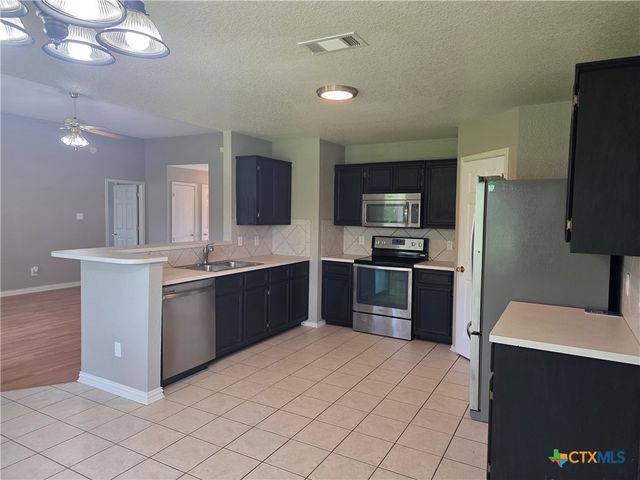 2803 Lindsey Drive, Copperas Cove, TX 76522