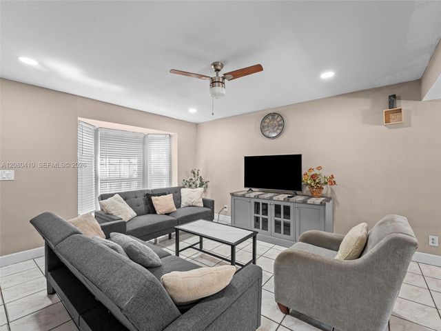 3609 Townhouse Court 3609, West Palm Beach, FL 33407