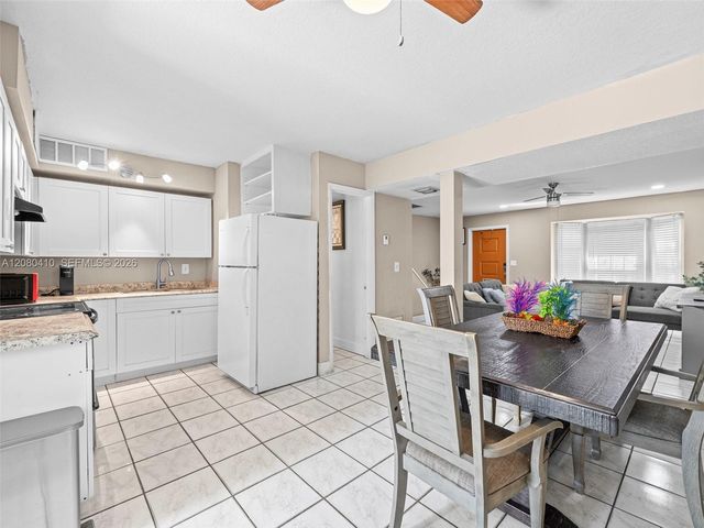 3609 Townhouse Court 3609, West Palm Beach, FL 33407