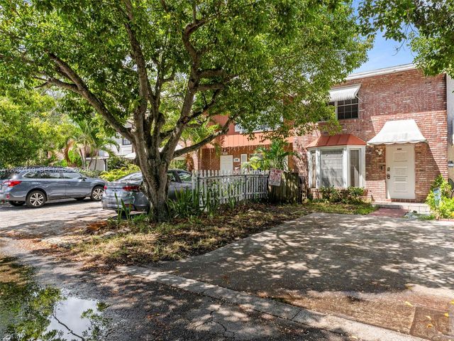3609 Townhouse Court 3609, West Palm Beach, FL 33407