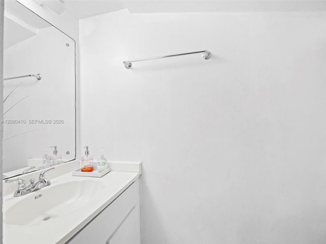 3609 Townhouse Court 3609, West Palm Beach, FL 33407