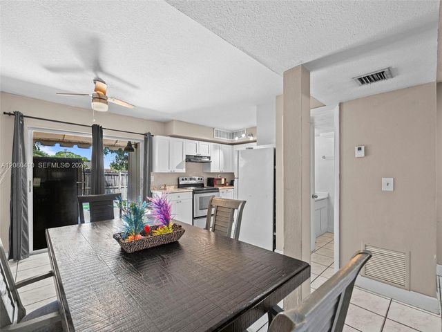 3609 Townhouse Court 3609, West Palm Beach, FL 33407