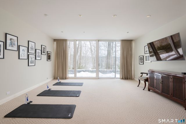 38 Partridge Hollow Road, Greenwich, CT 06831