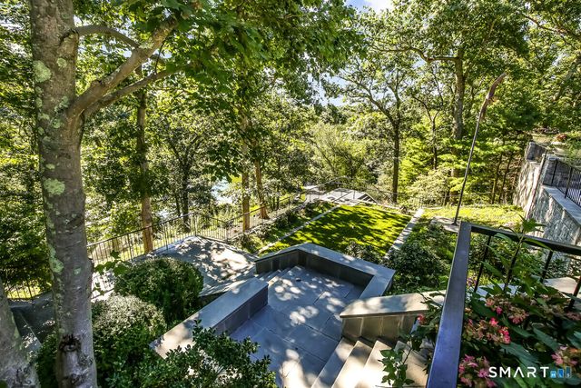 38 Partridge Hollow Road, Greenwich, CT 06831
