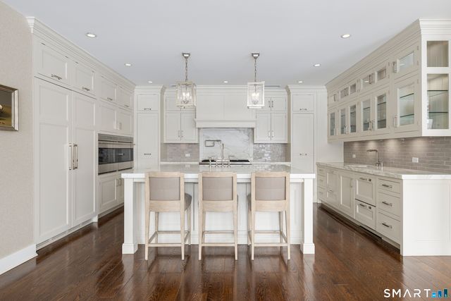 38 Partridge Hollow Road, Greenwich, CT 06831
