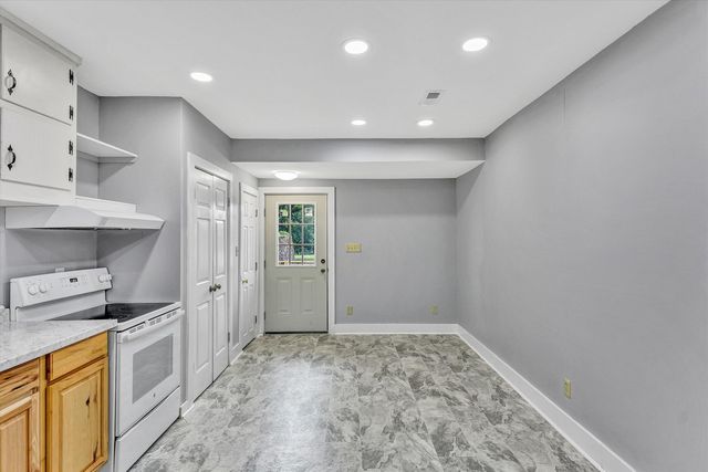 48 Irvin Seay RD, Bassett, VA 24055
