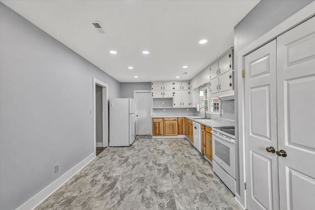 48 Irvin Seay RD, Bassett, VA 24055