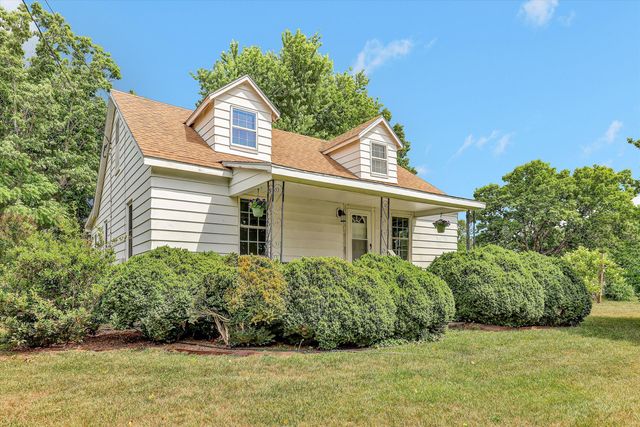 48 Irvin Seay RD, Bassett, VA 24055