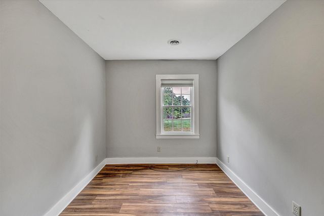 48 Irvin Seay RD, Bassett, VA 24055