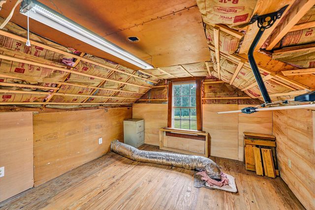 48 Irvin Seay RD, Bassett, VA 24055