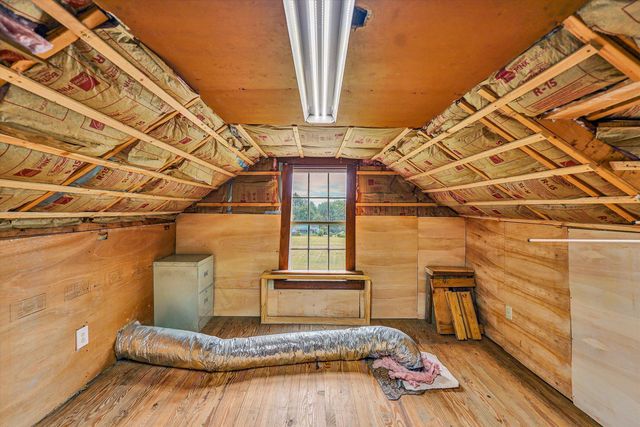48 Irvin Seay RD, Bassett, VA 24055