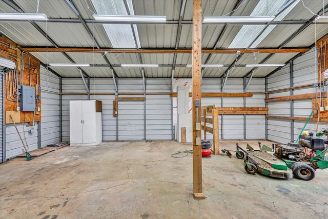 48 Irvin Seay RD, Bassett, VA 24055