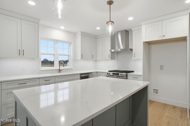 11 Hawthorne Crossing, Perrysburg, OH 43551