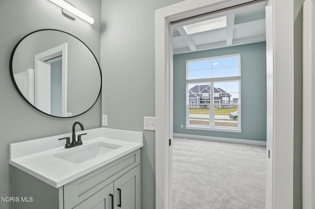 11 Hawthorne Crossing, Perrysburg, OH 43551