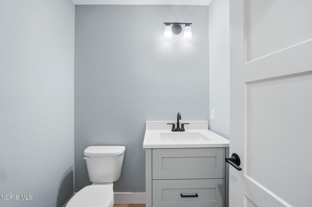 11 Hawthorne Crossing, Perrysburg, OH 43551