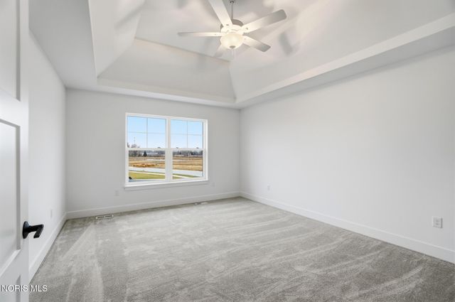 11 Hawthorne Crossing, Perrysburg, OH 43551