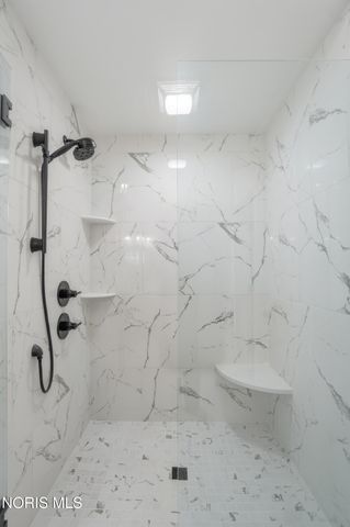 11 Hawthorne Crossing, Perrysburg, OH 43551