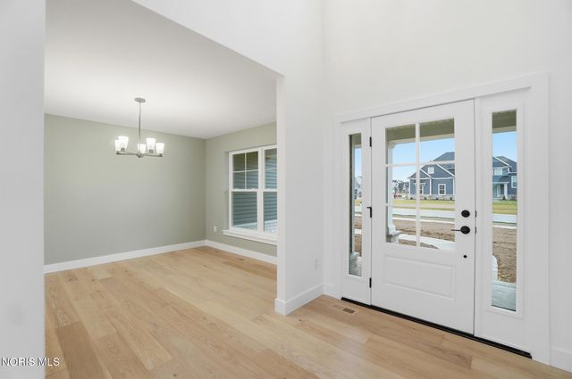 11 Hawthorne Crossing, Perrysburg, OH 43551