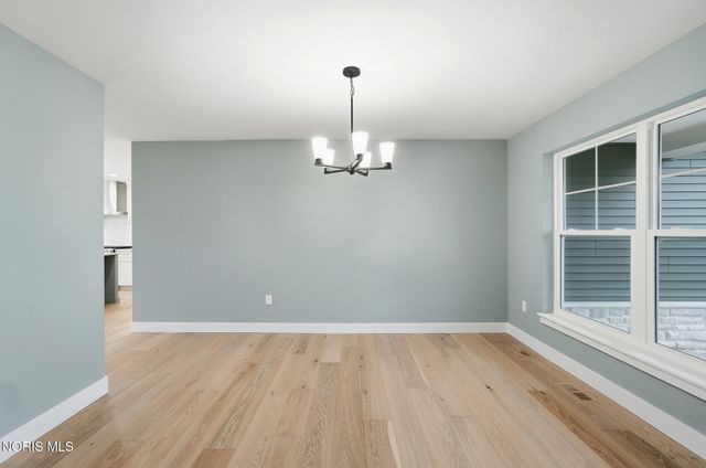 11 Hawthorne Crossing, Perrysburg, OH 43551