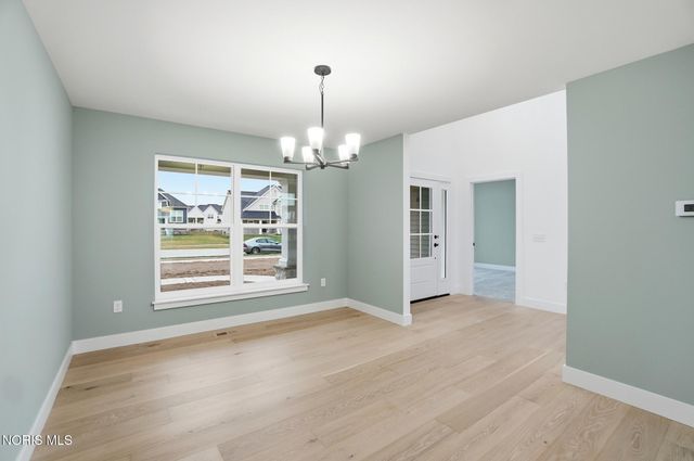 11 Hawthorne Crossing, Perrysburg, OH 43551