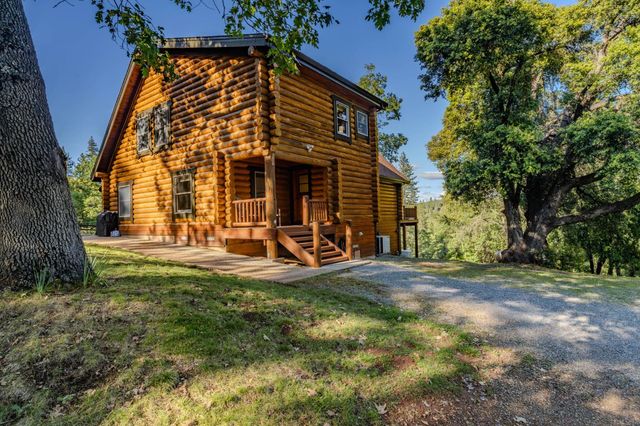 211 Fox Rd, Glencoe, CA 95232