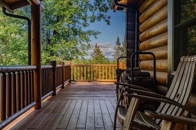 211 Fox Rd, Glencoe, CA 95232