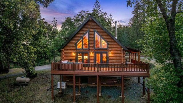 211 Fox Rd, Glencoe, CA 95232