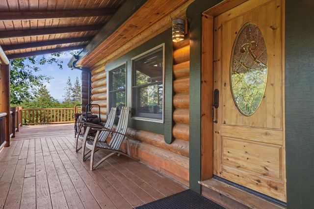 211 Fox Rd, Glencoe, CA 95232