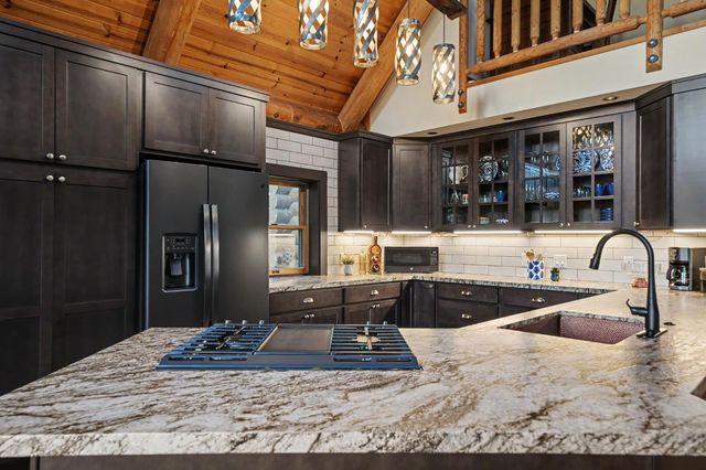 211 Fox Rd, Glencoe, CA 95232