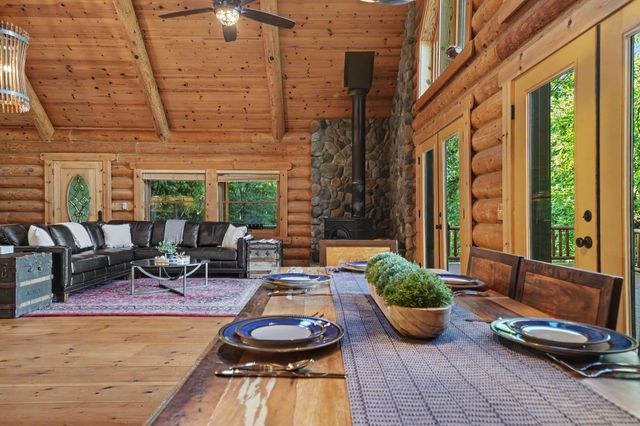 211 Fox Rd, Glencoe, CA 95232