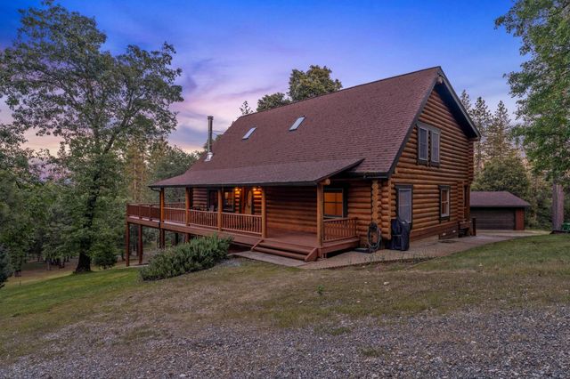 211 Fox Rd, Glencoe, CA 95232