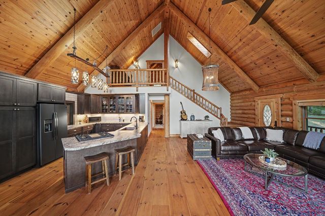 211 Fox Rd, Glencoe, CA 95232