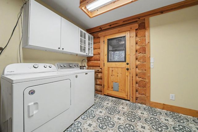 211 Fox Rd, Glencoe, CA 95232