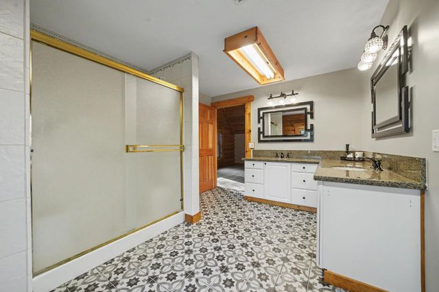211 Fox Rd, Glencoe, CA 95232