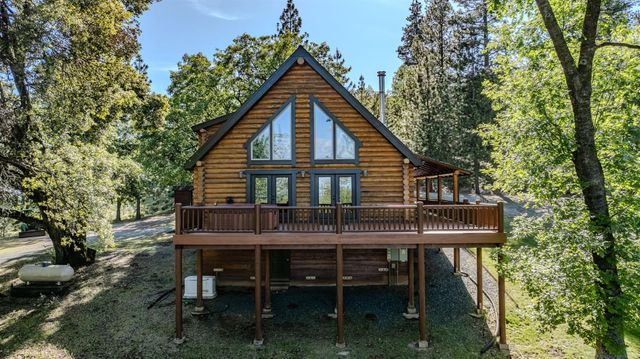211 Fox Rd, Glencoe, CA 95232