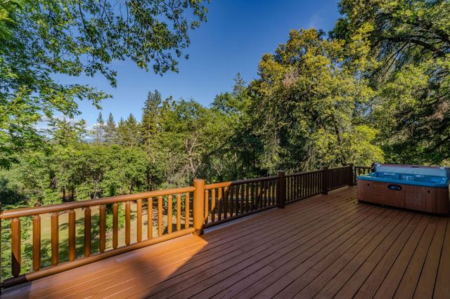 211 Fox Rd, Glencoe, CA 95232