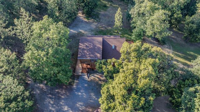211 Fox Rd, Glencoe, CA 95232