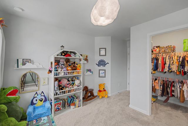 225 Oasis Dr, La Vergne, TN 37086